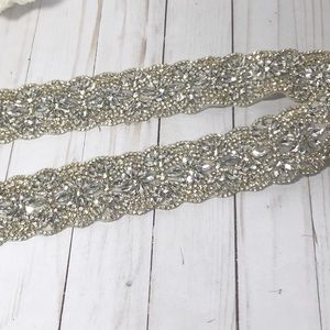tunning - 2 1/2” Wide Rhinestone Trim - High Quality - Silver & White - 1 Yard